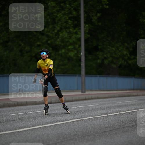 29.06.2025 - hella hamburg halbmarathon Dr. Thomas Lammeyer http://msf.ph/oto/8139437 29.06.2025 08:57:13 Kennedybrücke  meine-sportfotos.de