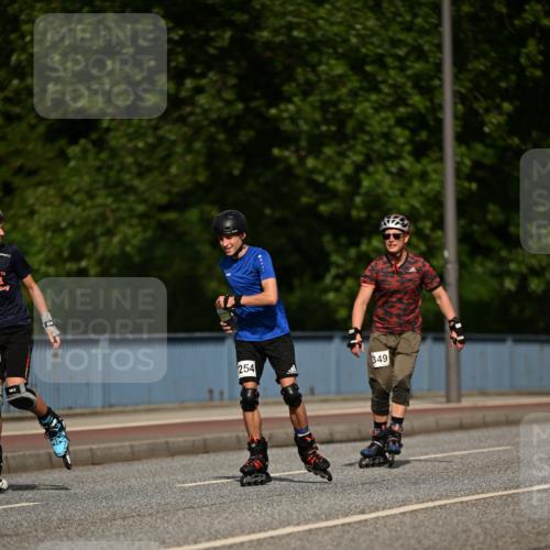 29.06.2025 - hella hamburg halbmarathon Dr. Thomas Lammeyer http://msf.ph/oto/8139581 29.06.2025 09:05:49 Kennedybrücke  meine-sportfotos.de