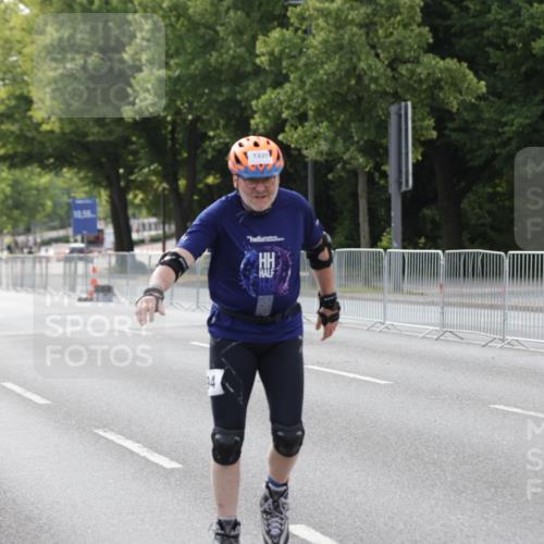 29.06.2025 - hella hamburg halbmarathon Jannik Wohlers http://msf.ph/oto/8139585 29.06.2025 09:03:27 Lombardsbrücke  meine-sportfotos.de
