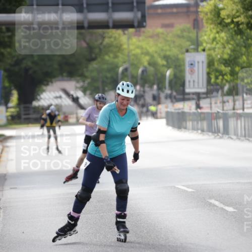 29.06.2025 - hella hamburg halbmarathon Jannik Wohlers http://msf.ph/oto/8139593 29.06.2025 09:03:29 Lombardsbrücke  meine-sportfotos.de