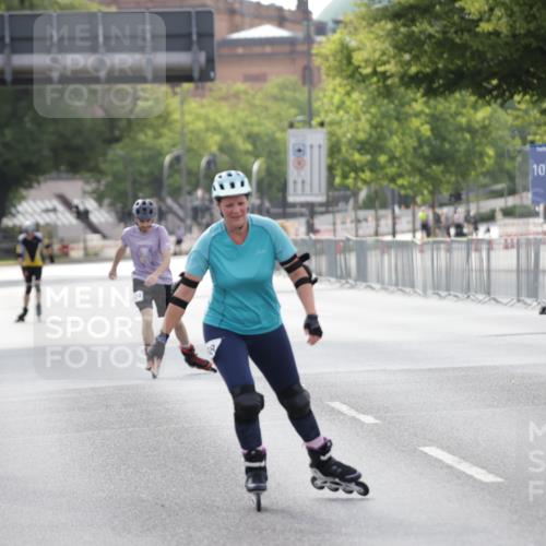 29.06.2025 - hella hamburg halbmarathon Jannik Wohlers http://msf.ph/oto/8139608 29.06.2025 09:03:29 Lombardsbrücke  meine-sportfotos.de