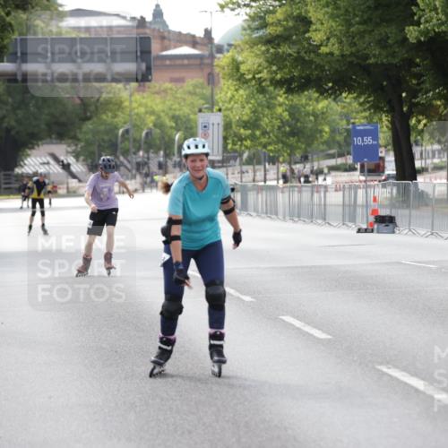 29.06.2025 - hella hamburg halbmarathon Jannik Wohlers http://msf.ph/oto/8139631 29.06.2025 09:03:30 Lombardsbrücke  meine-sportfotos.de