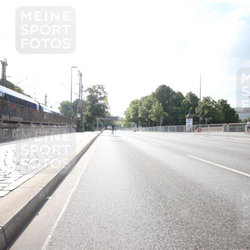 29.06.2025 - hella hamburg halbmarathon Jannik Wohlers http://msf.ph/oto/8139644 29.06.2025 08:55:22 Lombardsbrücke  meine-sportfotos.de