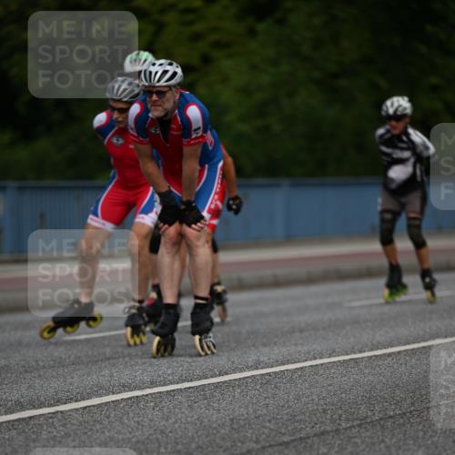 29.06.2025 - hella hamburg halbmarathon Dr. Thomas Lammeyer http://msf.ph/oto/8139668 29.06.2025 08:57:38 Kennedybrücke  meine-sportfotos.de