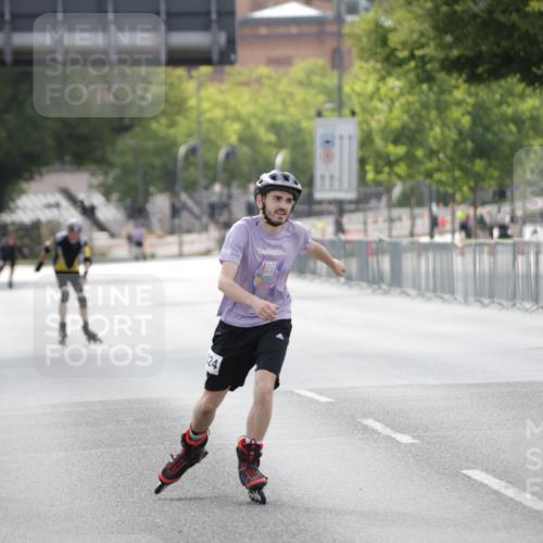 29.06.2025 - hella hamburg halbmarathon Jannik Wohlers http://msf.ph/oto/8139728 29.06.2025 09:03:33 Lombardsbrücke  meine-sportfotos.de