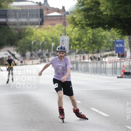 29.06.2025 - hella hamburg halbmarathon Jannik Wohlers http://msf.ph/oto/8139741 29.06.2025 09:03:33 Lombardsbrücke  meine-sportfotos.de