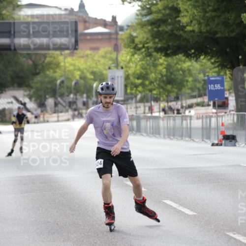 29.06.2025 - hella hamburg halbmarathon Jannik Wohlers http://msf.ph/oto/8139753 29.06.2025 09:03:33 Lombardsbrücke  meine-sportfotos.de
