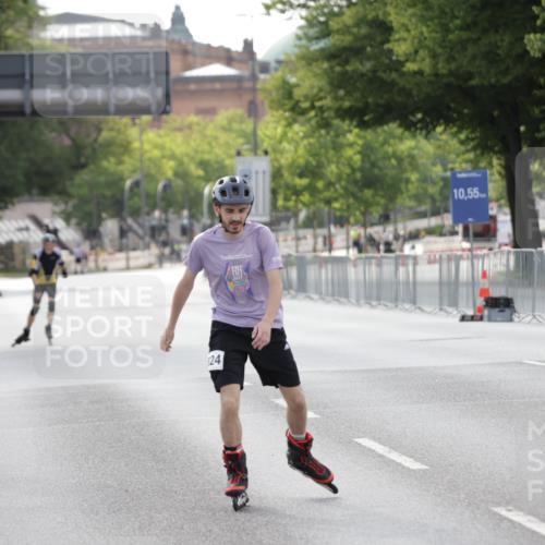 29.06.2025 - hella hamburg halbmarathon Jannik Wohlers http://msf.ph/oto/8139758 29.06.2025 09:03:33 Lombardsbrücke  meine-sportfotos.de