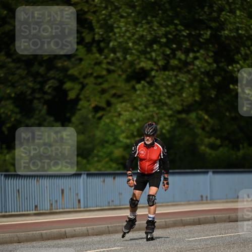 29.06.2025 - hella hamburg halbmarathon Dr. Thomas Lammeyer http://msf.ph/oto/8139759 29.06.2025 09:05:53 Kennedybrücke  meine-sportfotos.de