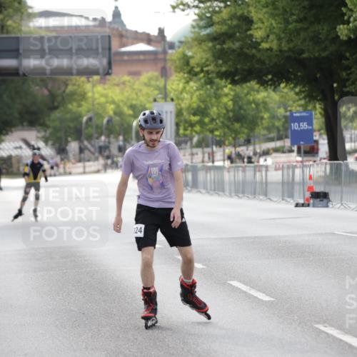 29.06.2025 - hella hamburg halbmarathon Jannik Wohlers http://msf.ph/oto/8139763 29.06.2025 09:03:33 Lombardsbrücke  meine-sportfotos.de