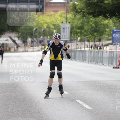 29.06.2025 - hella hamburg halbmarathon Jannik Wohlers http://msf.ph/oto/8139796 29.06.2025 09:03:40 Lombardsbrücke  meine-sportfotos.de