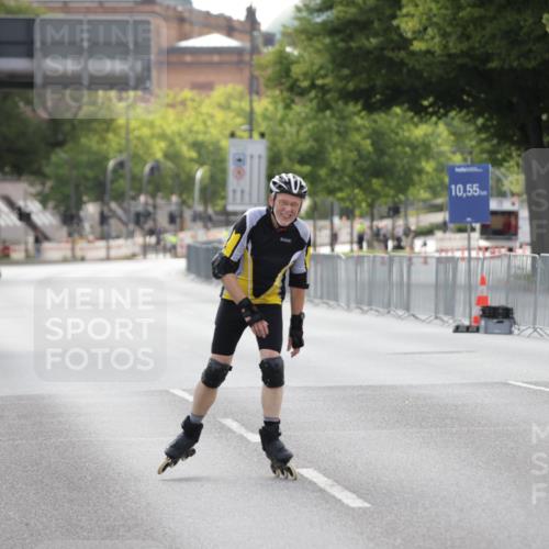 29.06.2025 - hella hamburg halbmarathon Jannik Wohlers http://msf.ph/oto/8139840 29.06.2025 09:03:41 Lombardsbrücke  meine-sportfotos.de