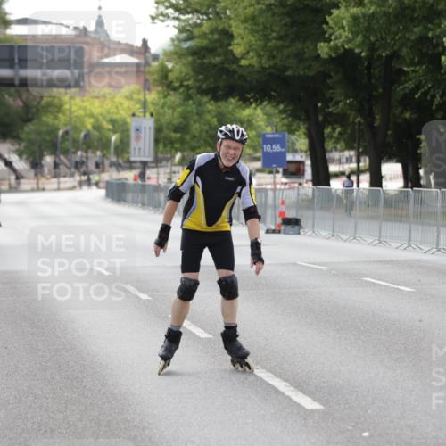 29.06.2025 - hella hamburg halbmarathon Jannik Wohlers http://msf.ph/oto/8139909 29.06.2025 09:03:42 Lombardsbrücke  meine-sportfotos.de
