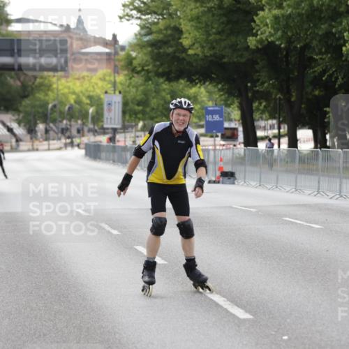 29.06.2025 - hella hamburg halbmarathon Jannik Wohlers http://msf.ph/oto/8139922 29.06.2025 09:03:42 Lombardsbrücke  meine-sportfotos.de