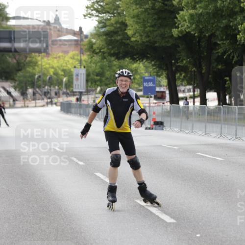 29.06.2025 - hella hamburg halbmarathon Jannik Wohlers http://msf.ph/oto/8139930 29.06.2025 09:03:42 Lombardsbrücke  meine-sportfotos.de