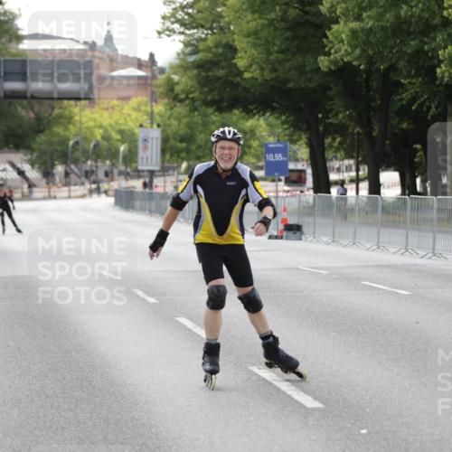 29.06.2025 - hella hamburg halbmarathon Jannik Wohlers http://msf.ph/oto/8139932 29.06.2025 09:03:42 Lombardsbrücke  meine-sportfotos.de