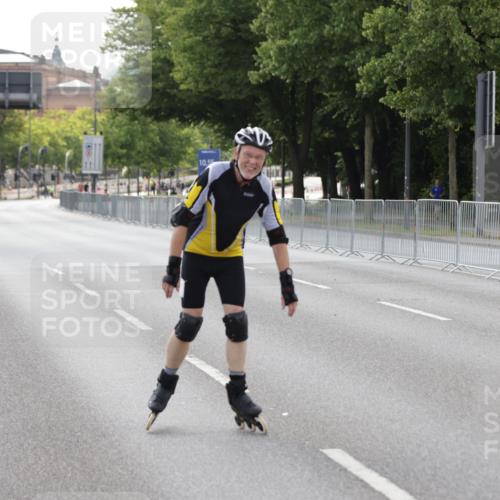 29.06.2025 - hella hamburg halbmarathon Jannik Wohlers http://msf.ph/oto/8140007 29.06.2025 09:03:43 Lombardsbrücke  meine-sportfotos.de