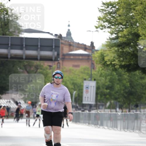 29.06.2025 - hella hamburg halbmarathon Jannik Wohlers http://msf.ph/oto/8140174 29.06.2025 09:04:14 Lombardsbrücke  meine-sportfotos.de