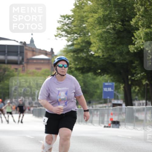 29.06.2025 - hella hamburg halbmarathon Jannik Wohlers http://msf.ph/oto/8140200 29.06.2025 09:04:16 Lombardsbrücke  meine-sportfotos.de