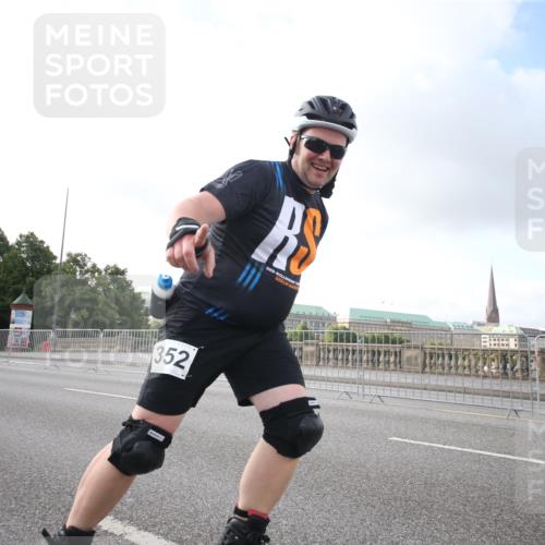 29.06.2025 - hella hamburg halbmarathon Jannik Wohlers http://msf.ph/oto/8140212 29.06.2025 08:55:59 Lombardsbrücke  meine-sportfotos.de