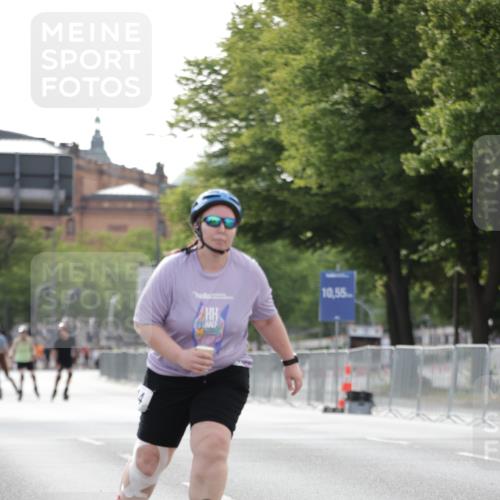 29.06.2025 - hella hamburg halbmarathon Jannik Wohlers http://msf.ph/oto/8140213 29.06.2025 09:04:16 Lombardsbrücke  meine-sportfotos.de