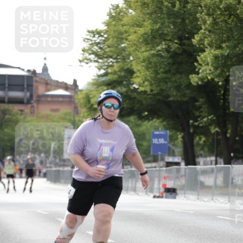 29.06.2025 - hella hamburg halbmarathon Jannik Wohlers http://msf.ph/oto/8140219 29.06.2025 09:04:16 Lombardsbrücke  meine-sportfotos.de