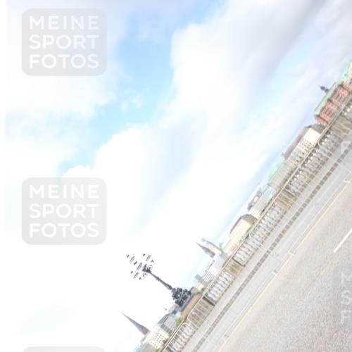 29.06.2025 - hella hamburg halbmarathon Jannik Wohlers http://msf.ph/oto/8140229 29.06.2025 08:58:12 Lombardsbrücke  meine-sportfotos.de