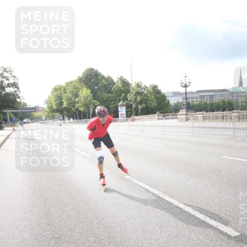 29.06.2025 - hella hamburg halbmarathon Jannik Wohlers http://msf.ph/oto/8140252 29.06.2025 08:58:12 Lombardsbrücke  meine-sportfotos.de