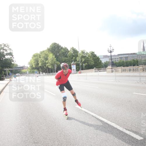 29.06.2025 - hella hamburg halbmarathon Jannik Wohlers http://msf.ph/oto/8140262 29.06.2025 08:58:13 Lombardsbrücke  meine-sportfotos.de