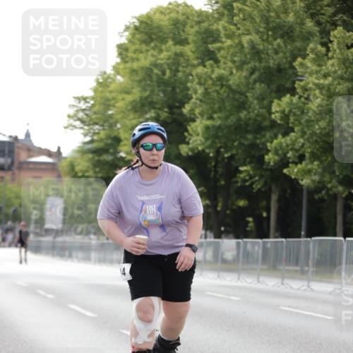 29.06.2025 - hella hamburg halbmarathon Jannik Wohlers http://msf.ph/oto/8140286 29.06.2025 09:04:17 Lombardsbrücke  meine-sportfotos.de