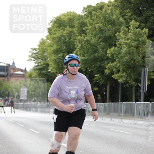 29.06.2025 - hella hamburg halbmarathon Jannik Wohlers http://msf.ph/oto/8140321 29.06.2025 09:04:17 Lombardsbrücke  meine-sportfotos.de