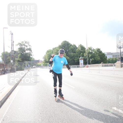 29.06.2025 - hella hamburg halbmarathon Jannik Wohlers http://msf.ph/oto/8140360 29.06.2025 08:58:24 Lombardsbrücke  meine-sportfotos.de