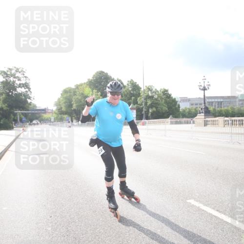 29.06.2025 - hella hamburg halbmarathon Jannik Wohlers http://msf.ph/oto/8140382 29.06.2025 08:58:24 Lombardsbrücke  meine-sportfotos.de