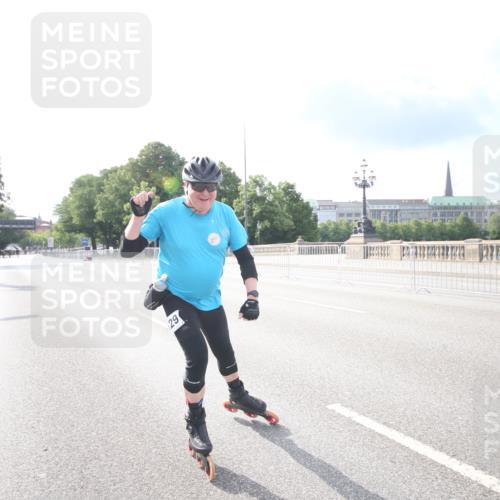 29.06.2025 - hella hamburg halbmarathon Jannik Wohlers http://msf.ph/oto/8140388 29.06.2025 08:58:24 Lombardsbrücke  meine-sportfotos.de