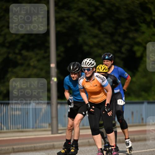 29.06.2025 - hella hamburg halbmarathon Dr. Thomas Lammeyer http://msf.ph/oto/8140431 29.06.2025 08:58:20 Kennedybrücke  meine-sportfotos.de