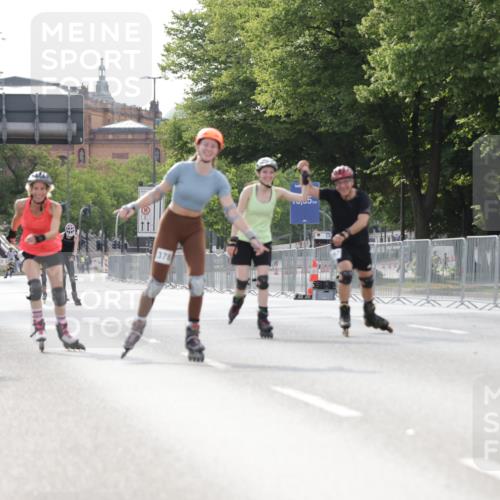 29.06.2025 - hella hamburg halbmarathon Jannik Wohlers http://msf.ph/oto/8140530 29.06.2025 09:04:28 Lombardsbrücke  meine-sportfotos.de