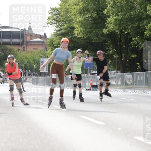 29.06.2025 - hella hamburg halbmarathon Jannik Wohlers http://msf.ph/oto/8140540 29.06.2025 09:04:28 Lombardsbrücke  meine-sportfotos.de