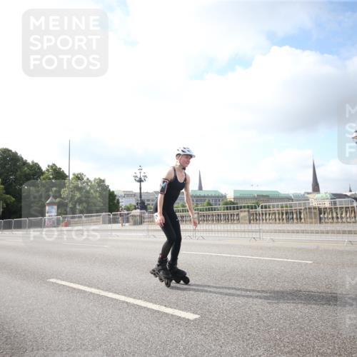 29.06.2025 - hella hamburg halbmarathon Jannik Wohlers http://msf.ph/oto/8140548 29.06.2025 08:59:44 Lombardsbrücke  meine-sportfotos.de