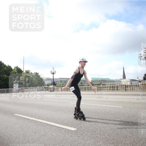 29.06.2025 - hella hamburg halbmarathon Jannik Wohlers http://msf.ph/oto/8140554 29.06.2025 08:59:44 Lombardsbrücke  meine-sportfotos.de