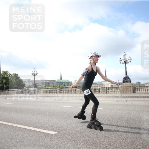 29.06.2025 - hella hamburg halbmarathon Jannik Wohlers http://msf.ph/oto/8140569 29.06.2025 08:59:44 Lombardsbrücke  meine-sportfotos.de