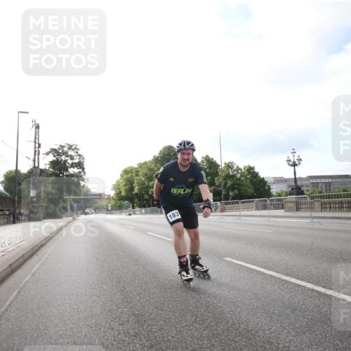 29.06.2025 - hella hamburg halbmarathon Jannik Wohlers http://msf.ph/oto/8140603 29.06.2025 08:59:56 Lombardsbrücke  meine-sportfotos.de