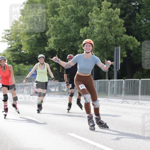 29.06.2025 - hella hamburg halbmarathon Jannik Wohlers http://msf.ph/oto/8140605 29.06.2025 09:04:30 Lombardsbrücke  meine-sportfotos.de