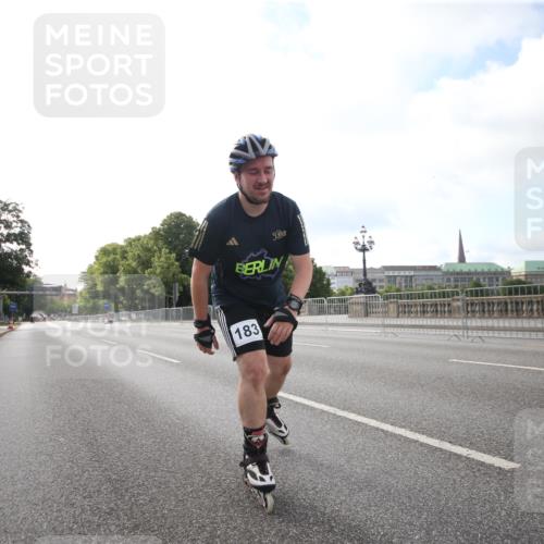 29.06.2025 - hella hamburg halbmarathon Jannik Wohlers http://msf.ph/oto/8140630 29.06.2025 08:59:57 Lombardsbrücke  meine-sportfotos.de