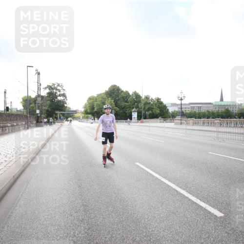 29.06.2025 - hella hamburg halbmarathon Jannik Wohlers http://msf.ph/oto/8140702 29.06.2025 09:03:37 Lombardsbrücke  meine-sportfotos.de