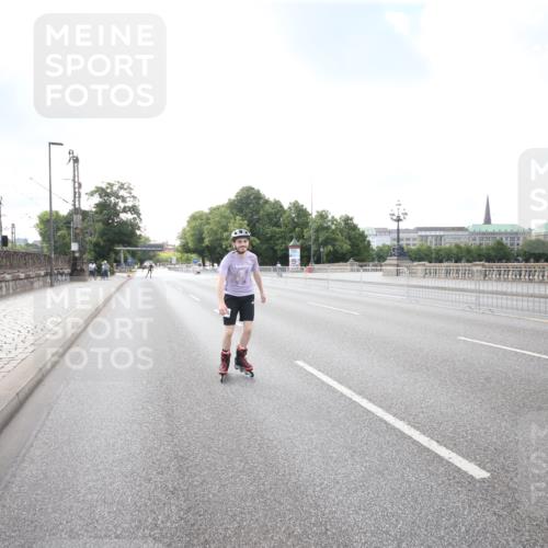 29.06.2025 - hella hamburg halbmarathon Jannik Wohlers http://msf.ph/oto/8140710 29.06.2025 09:03:37 Lombardsbrücke  meine-sportfotos.de