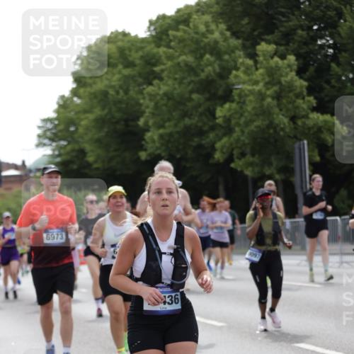 29.06.2025 - hella hamburg halbmarathon Jannik Wohlers http://msf.ph/oto/8140749 29.06.2025 10:43:19 Lombardsbrücke 1023, 1310, 1400, 2733, 3288, 3390, 3597, 4866, 5192, 5201, 5214, 5293, 5890, 6036, 6096, 6226, 6334, 6931, 6971, 6973, 7197, 7205, 7206, 7489, 7504, 8000, 8058, 8233, 8504, 9704, 9831, 10083, 10097, 10200, 10202, 10220, 10285, 10325, 10553, 10799, 12518, 12792, 13371, 13705, 13730, 13777, 14866, 15079, 15177, 15187, 15285, 15294, 15448, 15795, 15848, 16298, 16589, 16901, 16902, 17210, 17501, 18080, 18310, 18318, 18341, 18436 meine-sportfotos.de