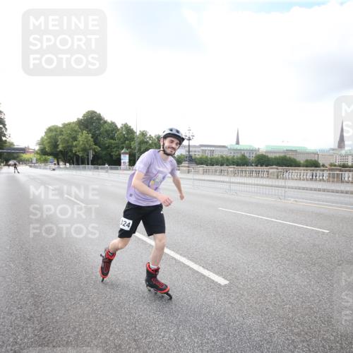 29.06.2025 - hella hamburg halbmarathon Jannik Wohlers http://msf.ph/oto/8140752 29.06.2025 09:03:37 Lombardsbrücke  meine-sportfotos.de