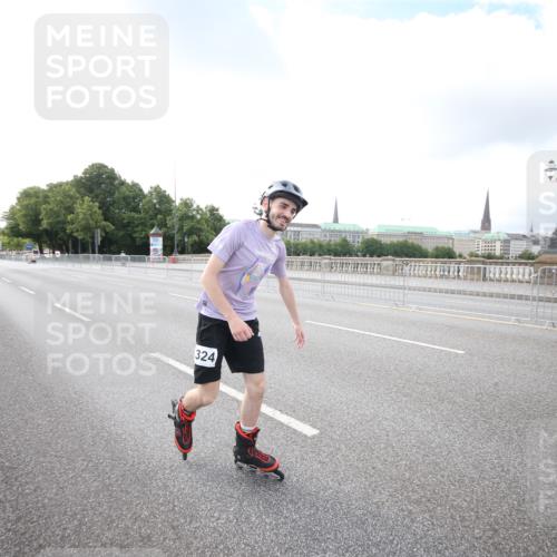 29.06.2025 - hella hamburg halbmarathon Jannik Wohlers http://msf.ph/oto/8140759 29.06.2025 09:03:37 Lombardsbrücke  meine-sportfotos.de