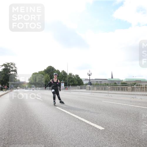 29.06.2025 - hella hamburg halbmarathon Jannik Wohlers http://msf.ph/oto/8140807 29.06.2025 09:03:58 Lombardsbrücke  meine-sportfotos.de