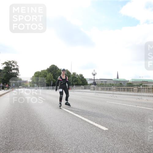 29.06.2025 - hella hamburg halbmarathon Jannik Wohlers http://msf.ph/oto/8140825 29.06.2025 09:03:58 Lombardsbrücke  meine-sportfotos.de